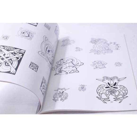 Celtic Designs, Mallory Pearce, Royalty-Free, Ready-To-Use, 1996, Dover - Picture 4 of 5